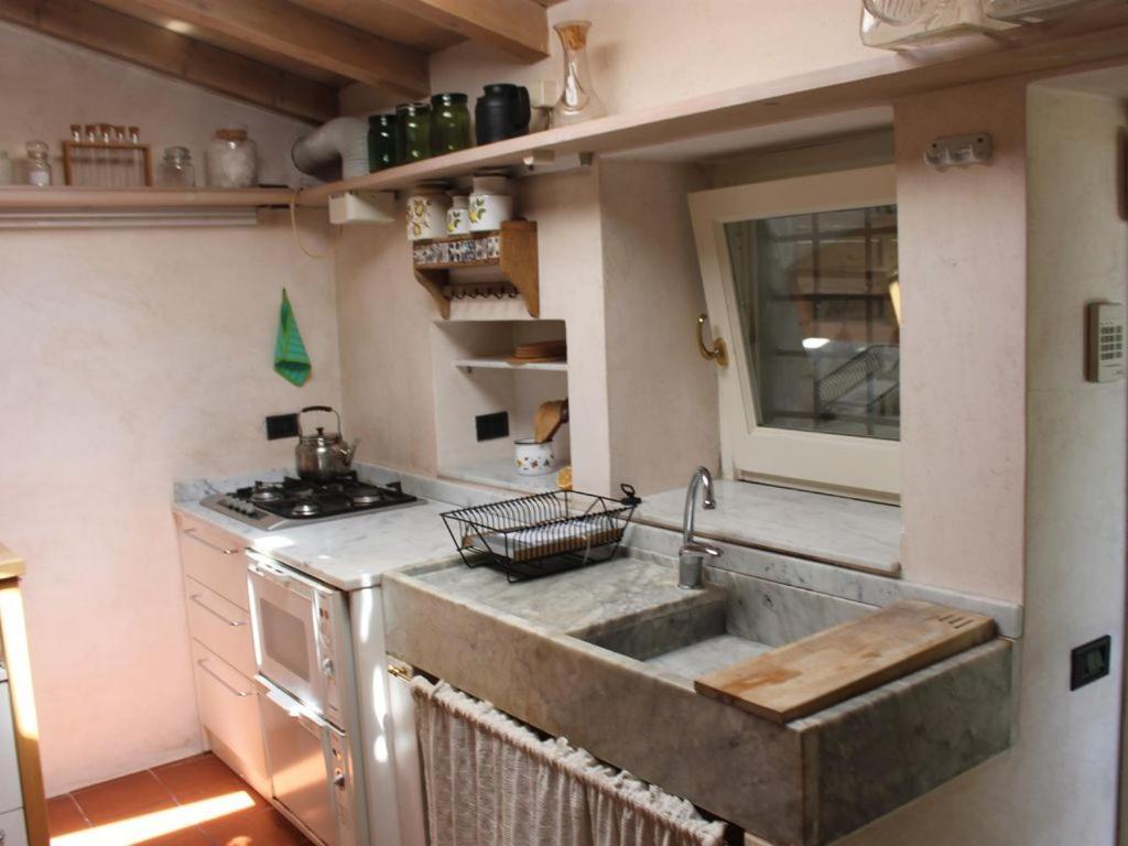 Cottage La Casa Del Pittore Reggimonti Dış mekan fotoğraf