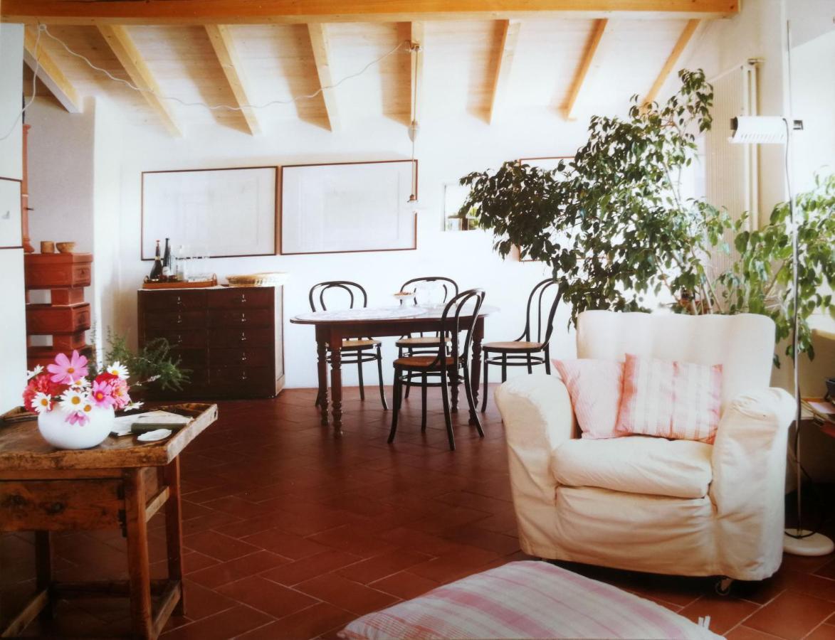 Cottage La Casa Del Pittore Reggimonti Dış mekan fotoğraf